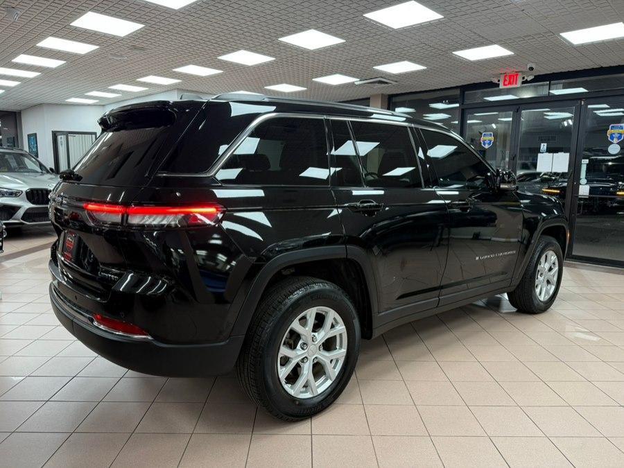 used 2023 Jeep Grand Cherokee car, priced at $25,900