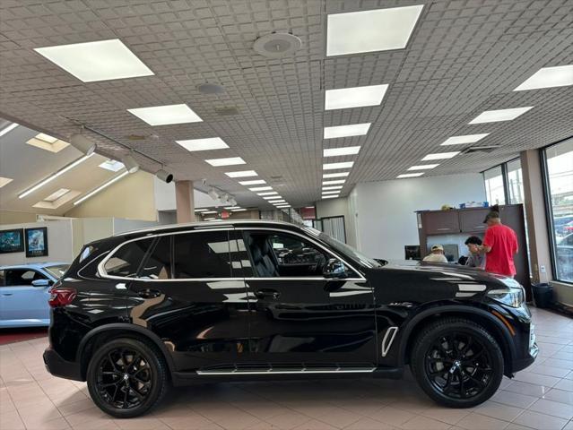 used 2023 BMW X5 car, priced at $33,300