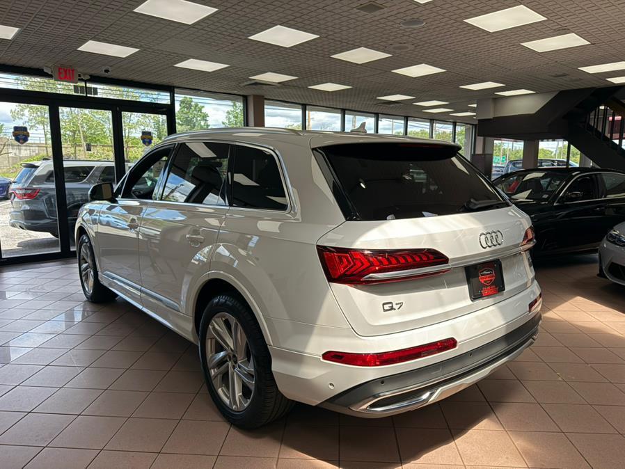 used 2021 Audi Q7 car, priced at $26,500