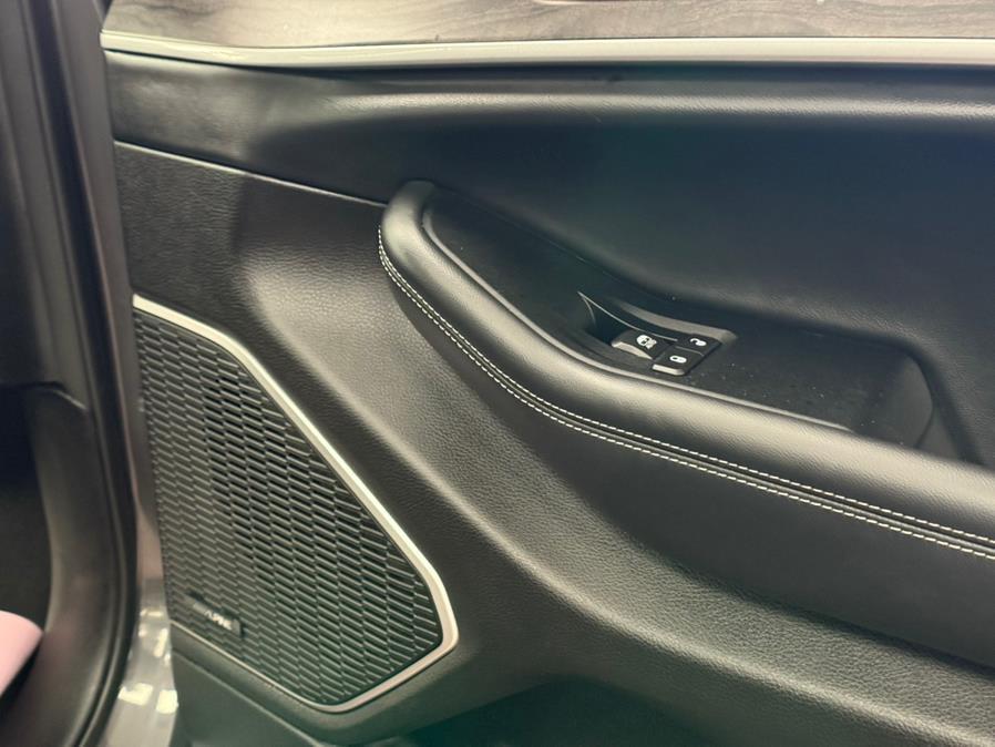 used 2022 Jeep Grand Cherokee car, priced at $25,400