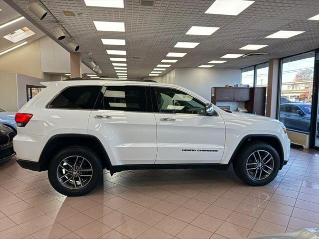 used 2018 Jeep Grand Cherokee car, priced at $15,900