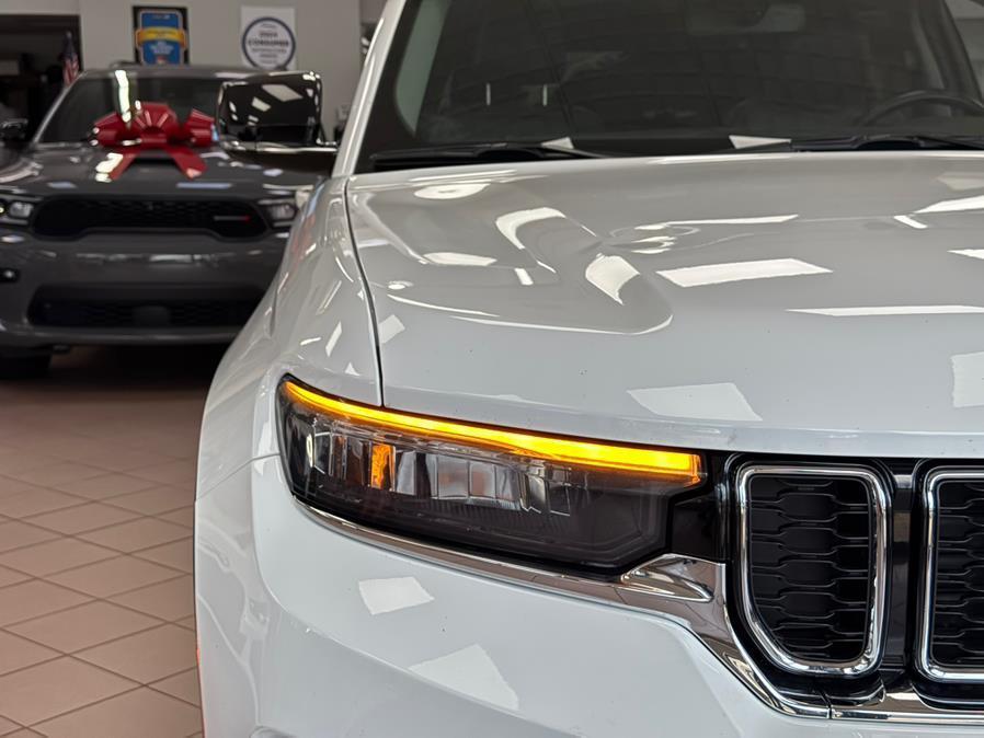 used 2022 Jeep Grand Cherokee car, priced at $25,900