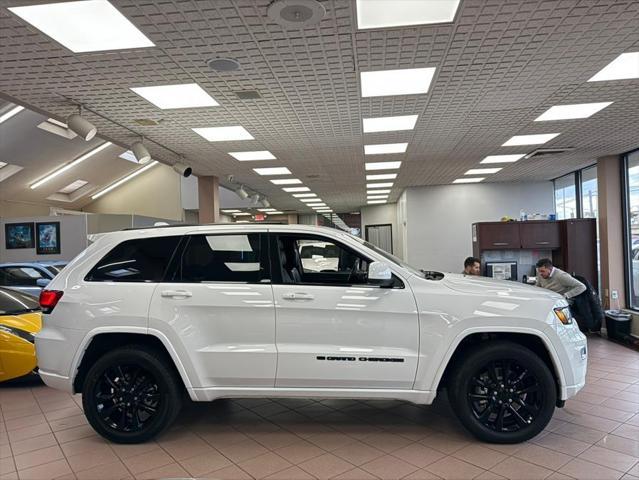 used 2022 Jeep Grand Cherokee car, priced at $22,500