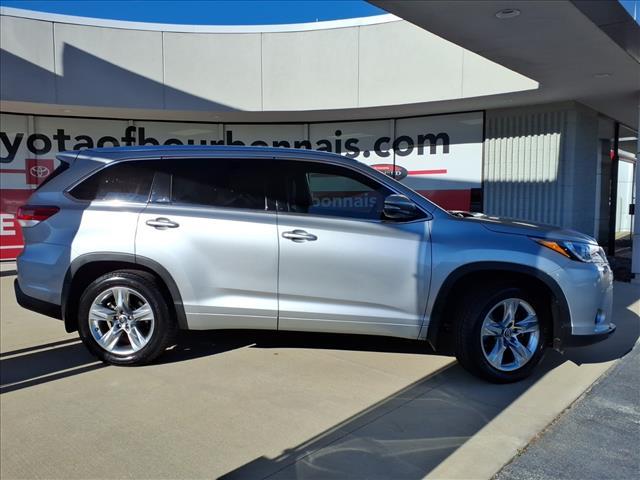 used 2019 Toyota Highlander car, priced at $22,995