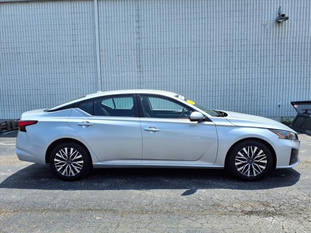 used 2023 Nissan Altima car, priced at $17,992