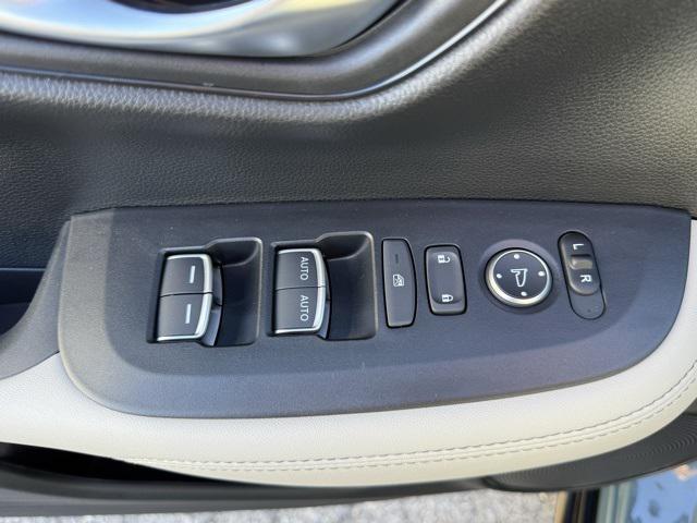 used 2025 Honda HR-V car, priced at $29,995