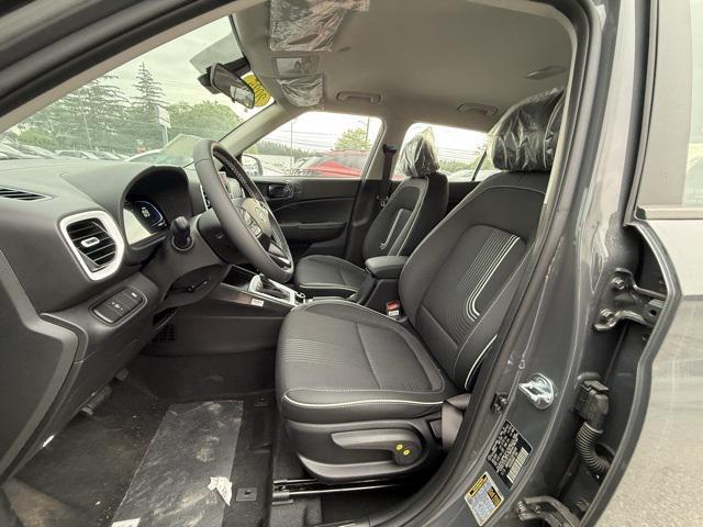 new 2025 Hyundai Venue car, priced at $24,076