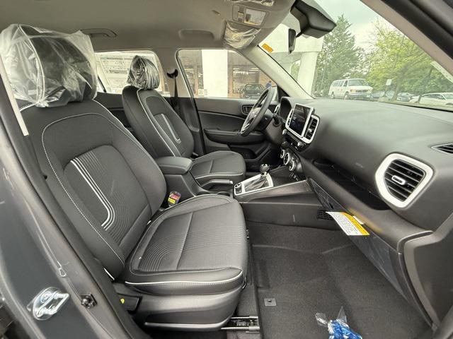 new 2025 Hyundai Venue car, priced at $24,076