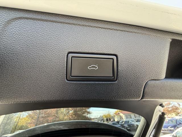 used 2022 Volkswagen Atlas Cross Sport car, priced at $28,290