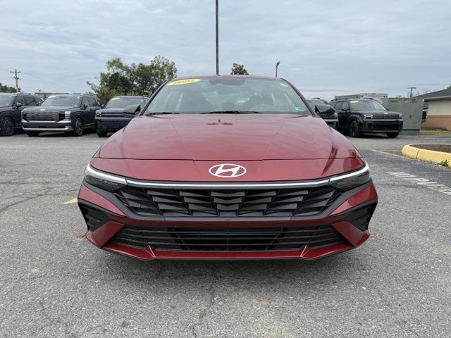 new 2025 Hyundai Elantra car, priced at $23,370