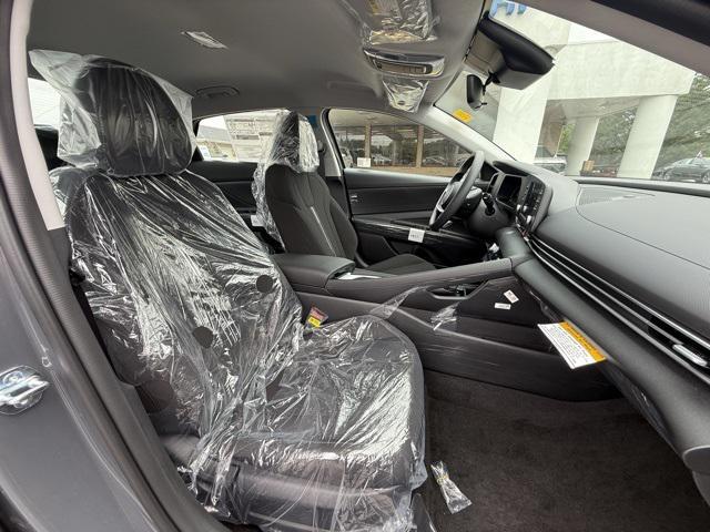 new 2025 Hyundai ELANTRA HEV car, priced at $23,330