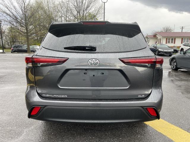 used 2024 Toyota Highlander car, priced at $41,190