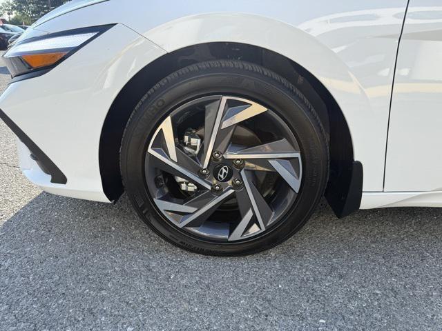 used 2025 Hyundai Elantra car, priced at $21,247