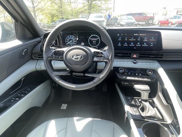 new 2025 Hyundai Elantra car, priced at $29,130