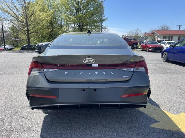 new 2025 Hyundai Elantra car, priced at $29,130