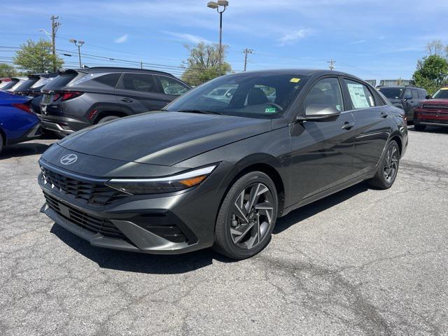 new 2025 Hyundai Elantra car, priced at $29,130