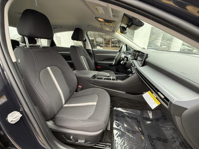 used 2025 Hyundai Sonata Hybrid car, priced at $25,475