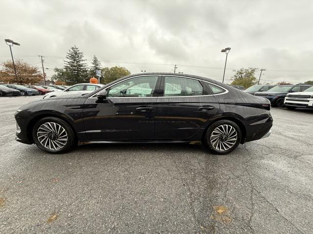 used 2025 Hyundai Sonata Hybrid car, priced at $25,475