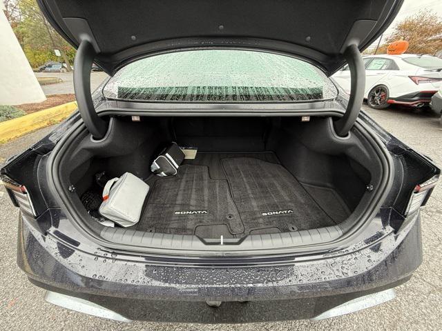 used 2025 Hyundai Sonata Hybrid car, priced at $25,475