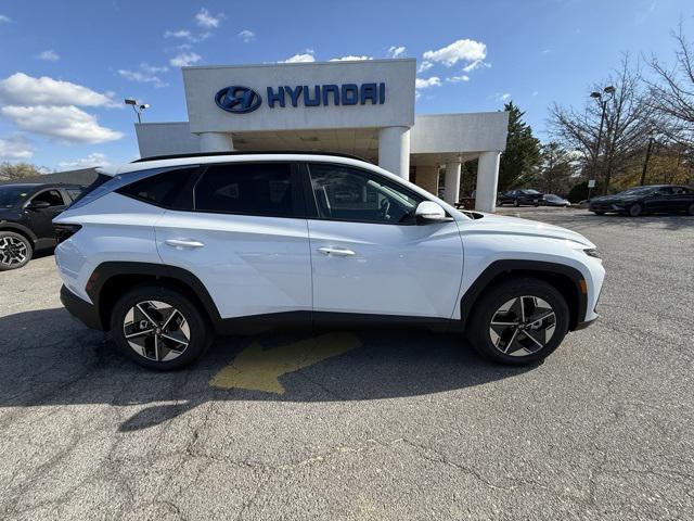 new 2026 Hyundai TUCSON Hybrid car, priced at $33,605
