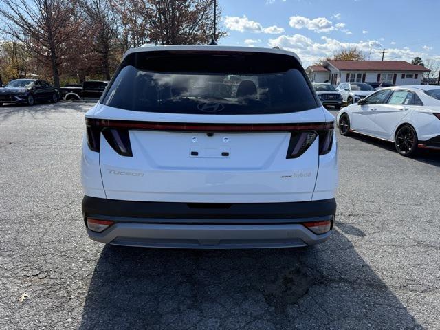 new 2026 Hyundai TUCSON Hybrid car, priced at $33,605