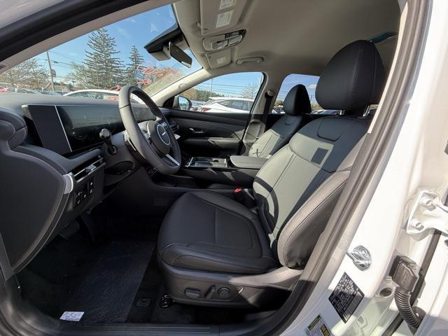 new 2026 Hyundai TUCSON Hybrid car, priced at $33,605