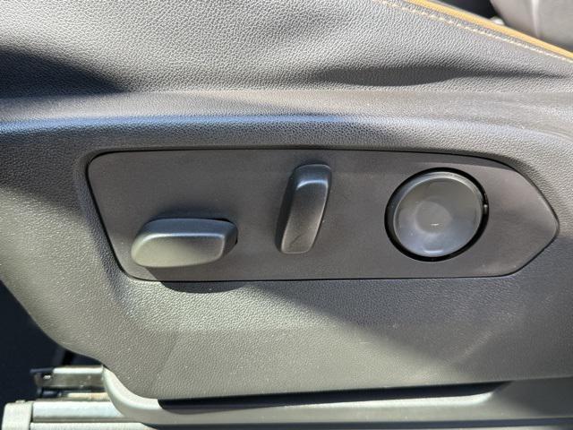 used 2021 GMC Yukon car, priced at $37,995