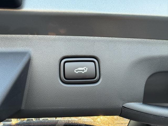 new 2026 Hyundai TUCSON Hybrid car, priced at $40,118