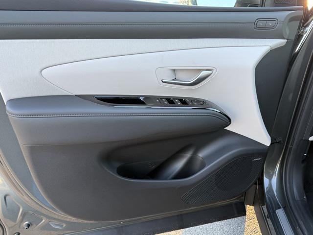 new 2026 Hyundai TUCSON Hybrid car, priced at $40,118