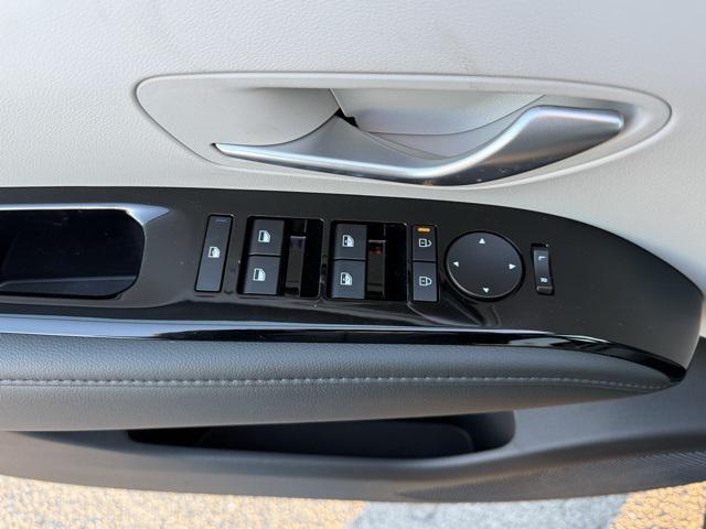 new 2026 Hyundai TUCSON Hybrid car, priced at $40,118