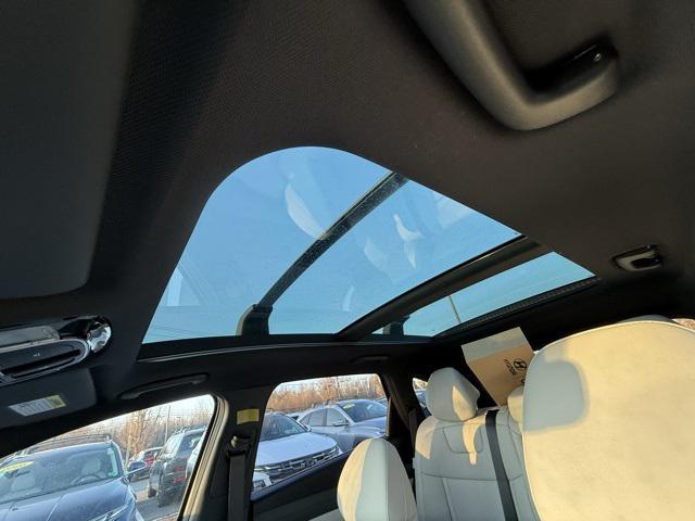 new 2026 Hyundai TUCSON Hybrid car, priced at $40,118