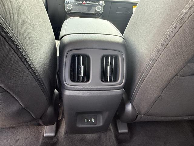 new 2025 Hyundai TUCSON Hybrid car, priced at $33,260