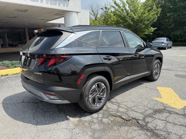 new 2025 Hyundai TUCSON Hybrid car, priced at $33,260