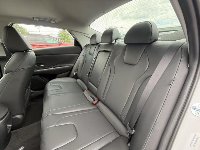new 2025 Hyundai Elantra car, priced at $27,365
