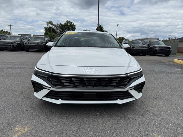 new 2025 Hyundai Elantra car, priced at $27,365