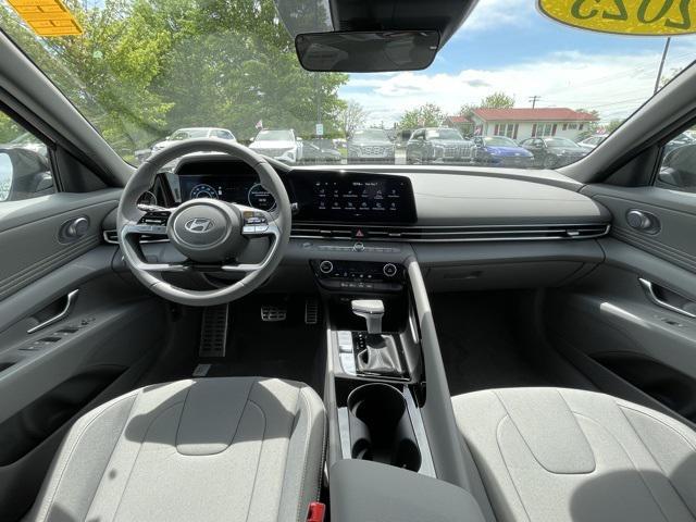 new 2025 Hyundai Elantra car, priced at $26,595