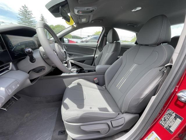 new 2025 Hyundai Elantra car, priced at $26,595