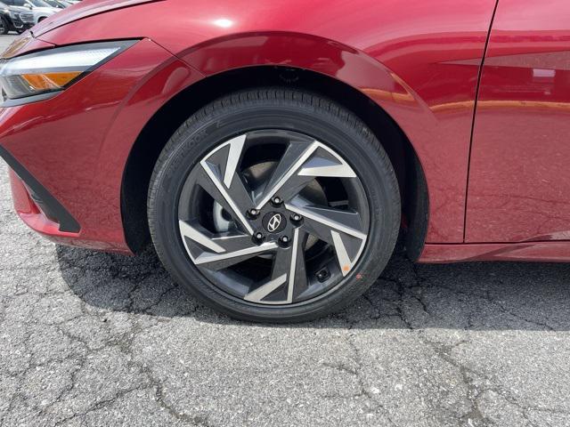 new 2025 Hyundai Elantra car, priced at $26,595
