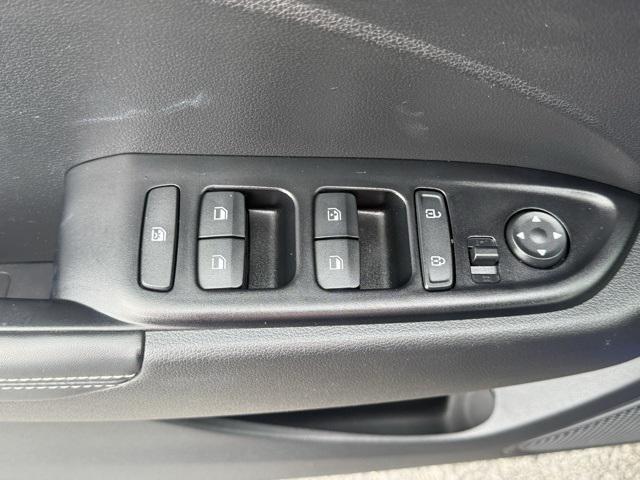 used 2022 Hyundai Venue car, priced at $18,399