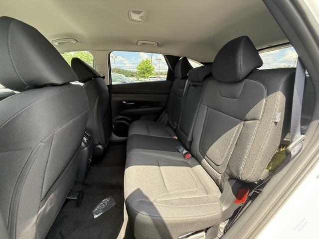new 2025 Hyundai TUCSON Hybrid car, priced at $33,760