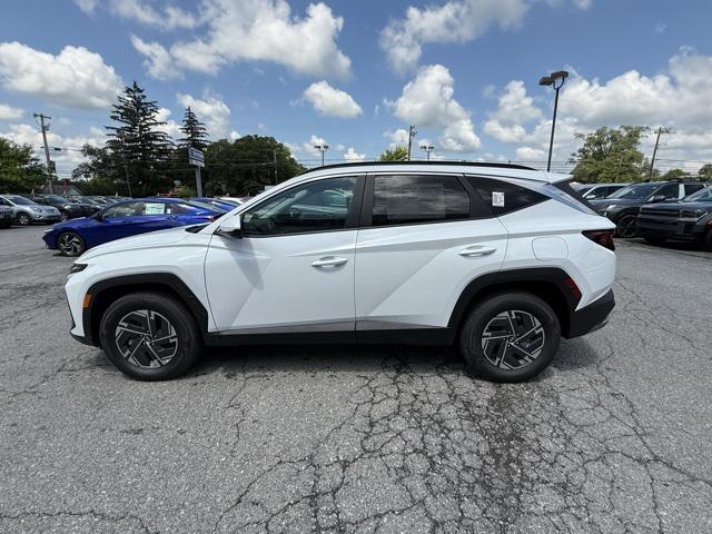 new 2025 Hyundai TUCSON Hybrid car, priced at $33,760