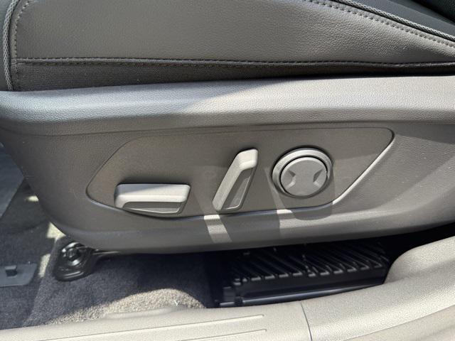 new 2025 Hyundai TUCSON Hybrid car, priced at $40,840