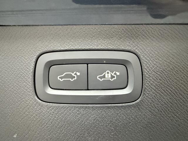 used 2022 Volvo XC90 car, priced at $26,695