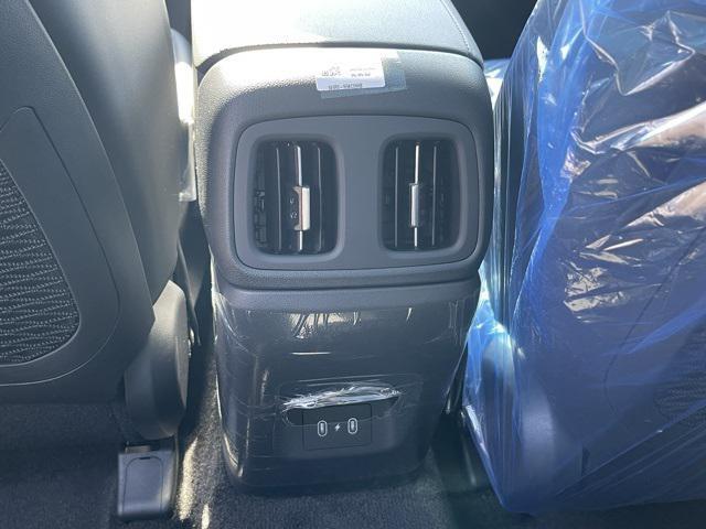 new 2025 Hyundai TUCSON Hybrid car, priced at $36,305