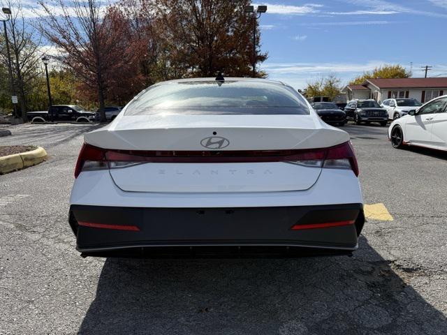new 2025 Hyundai Elantra car, priced at $22,535
