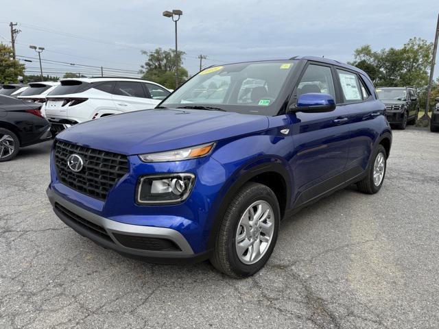 new 2025 Hyundai Venue car, priced at $22,070