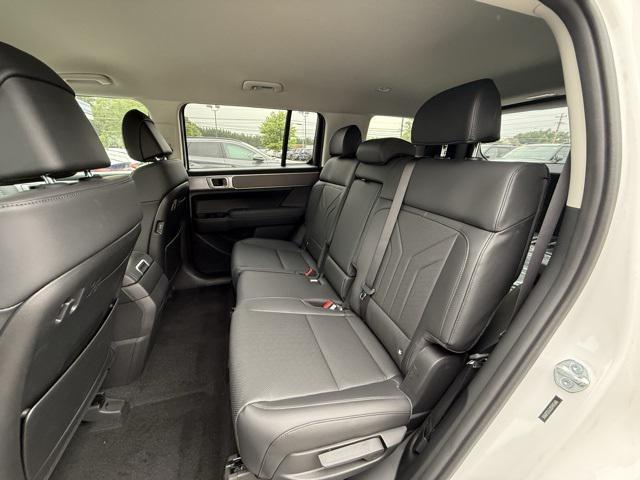 new 2025 Hyundai Santa Fe car, priced at $36,945