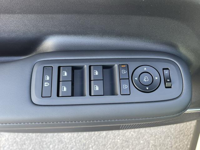 new 2025 Hyundai Santa Fe car, priced at $45,889