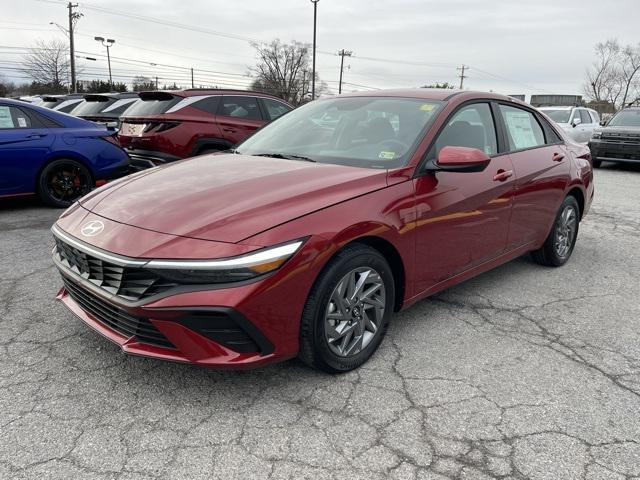 new 2025 Hyundai ELANTRA HEV car, priced at $25,090