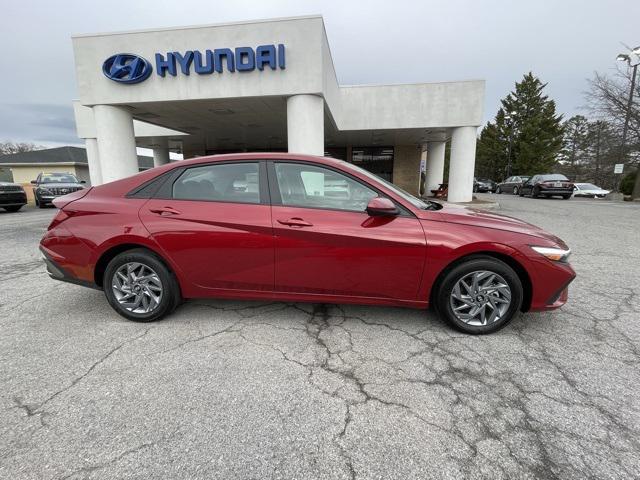 new 2025 Hyundai ELANTRA HEV car, priced at $25,090